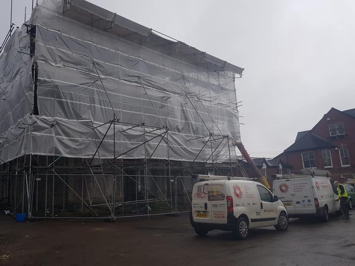 Plastering and rendering works